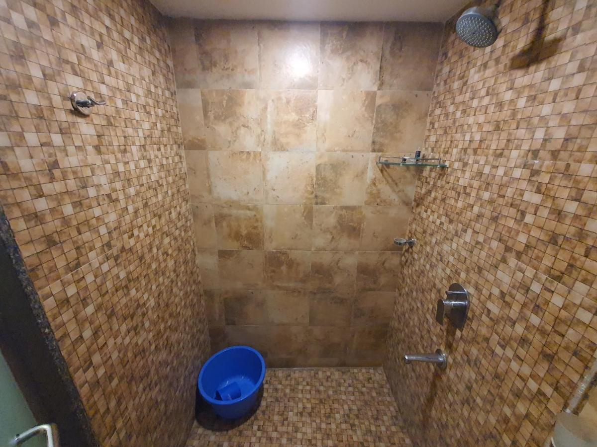 P C Homes At Belliza Near Airport Σουράτ Εξωτερικό φωτογραφία